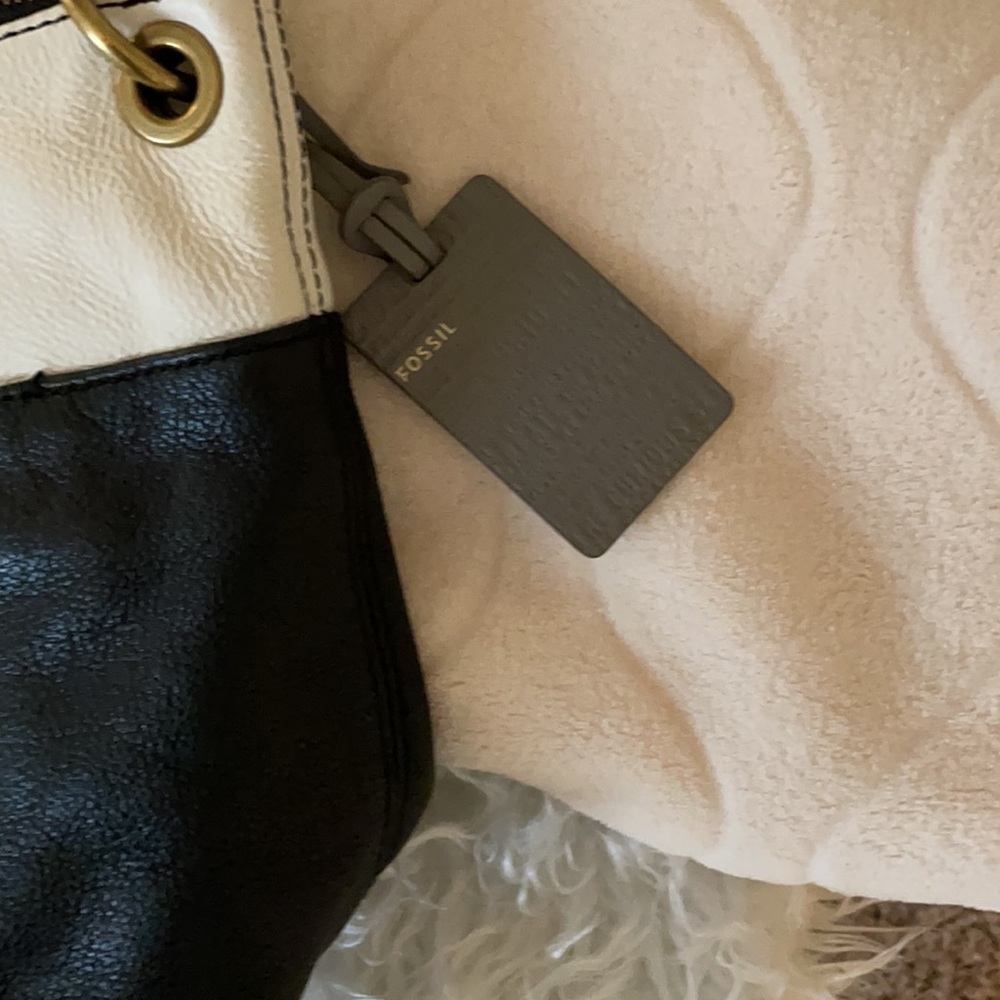 Purse - Picture 2 of 4